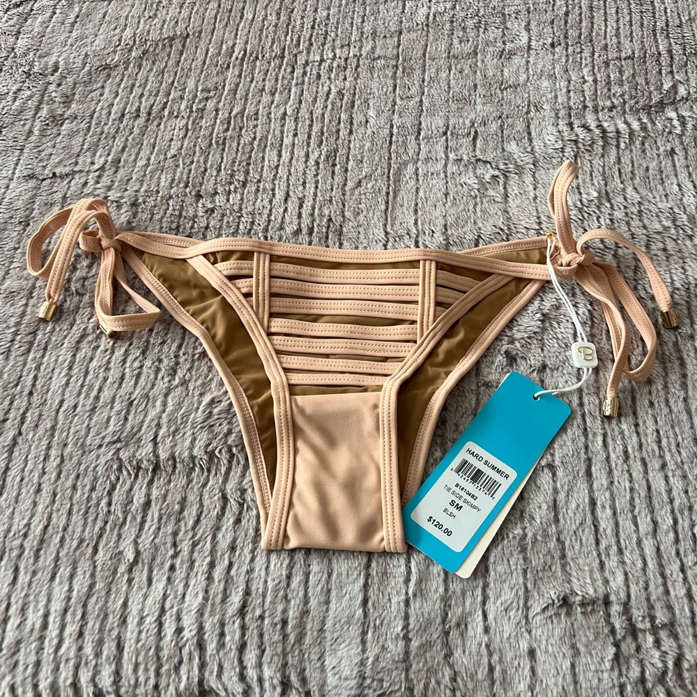 NWT Beach Bunny Bikini Bottim